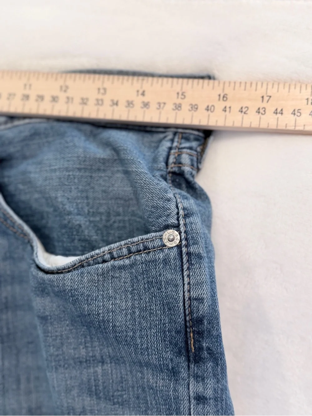 Levi’s 559 Relaxed Straight Jeans Men’s 32x30 Medium Wash Denim Classic Fit